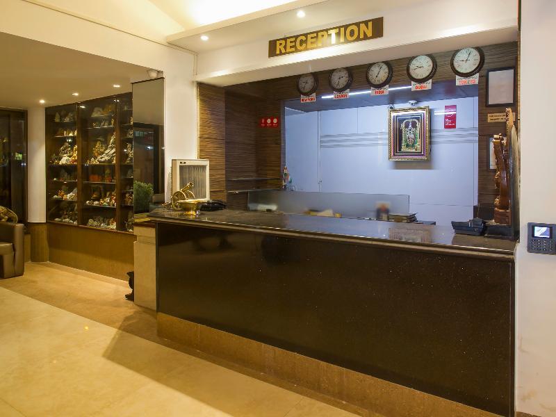 Oyo Flagship 19825 Hotel Panchratna 판벨 외부 사진